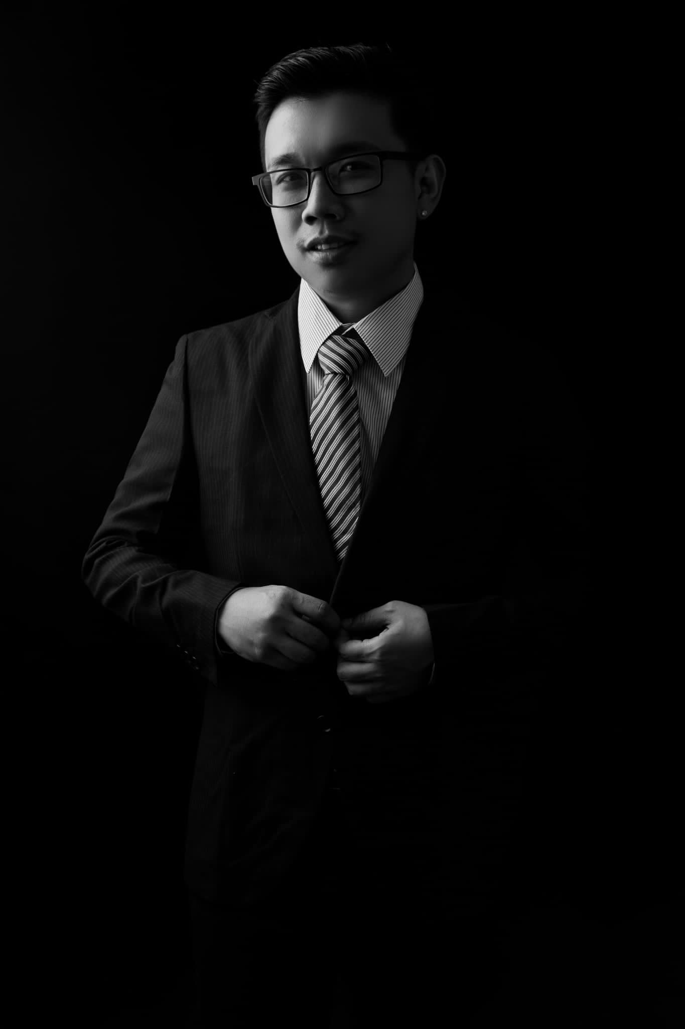 Portrait of Thant Zin Aung, Account Director
